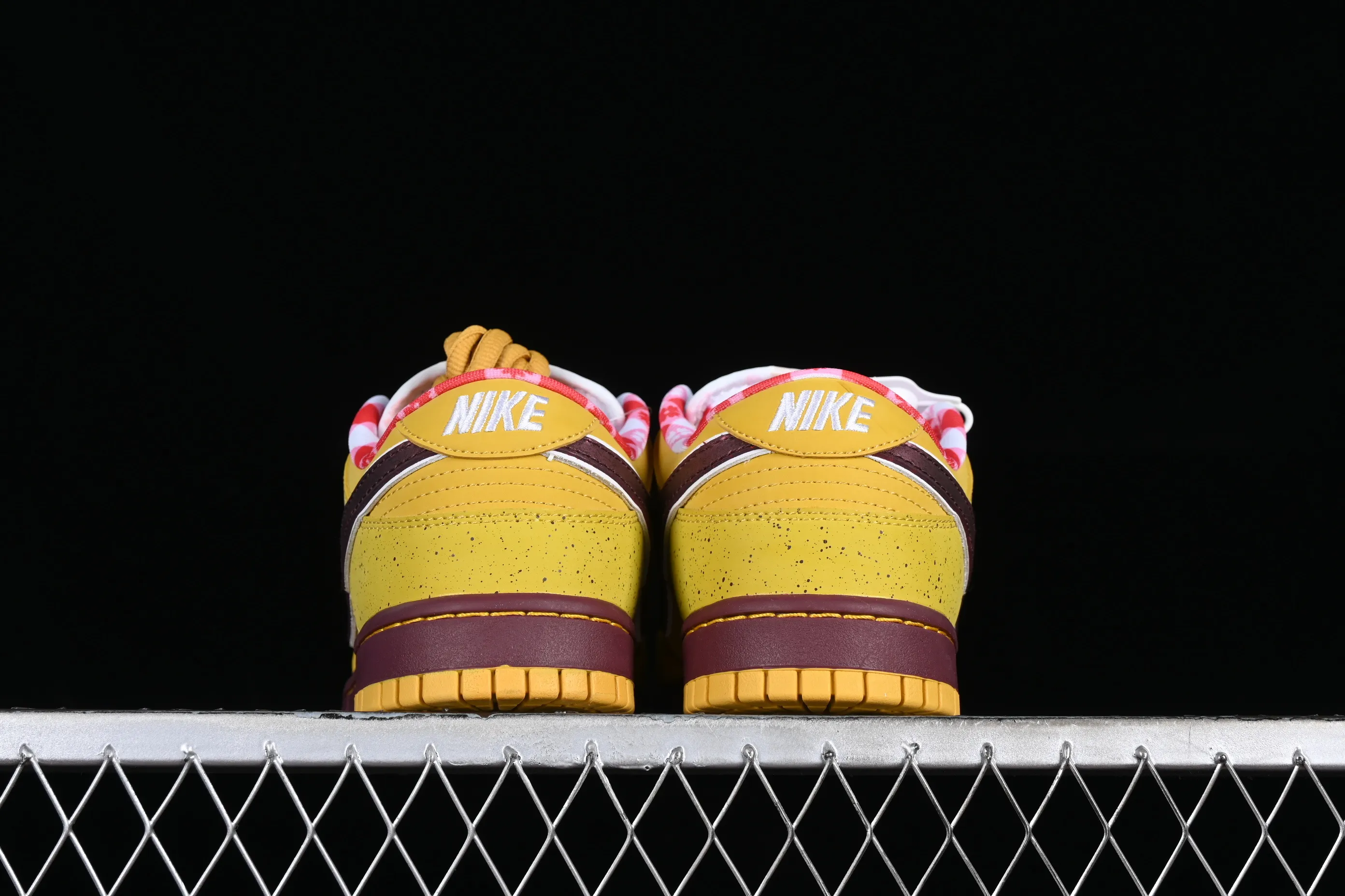 All Categories Nk SB Dunk Series Nk SB Dunk Low Low-top sneakers F version Concepts x SB Dunk Low "Yellow Lobster" Yellow Lobster SB low-top sports and leisure sneakers 313170-137566